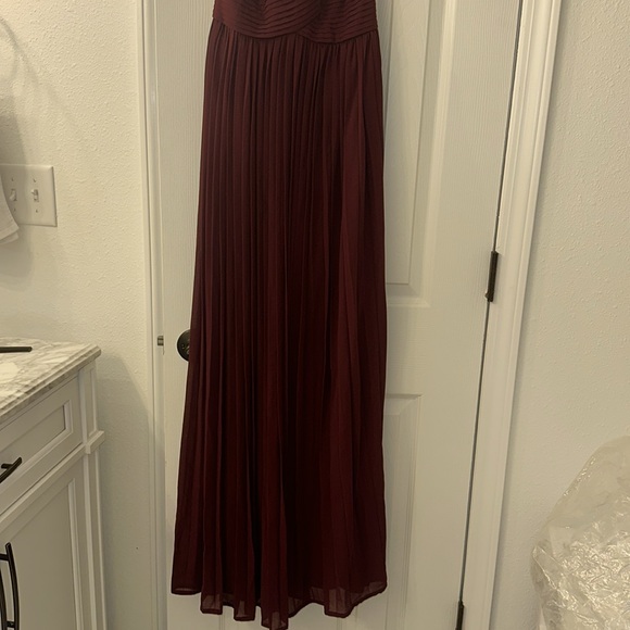 Soieblu Maroon/ Wine colored dress - Picture 4 of 9